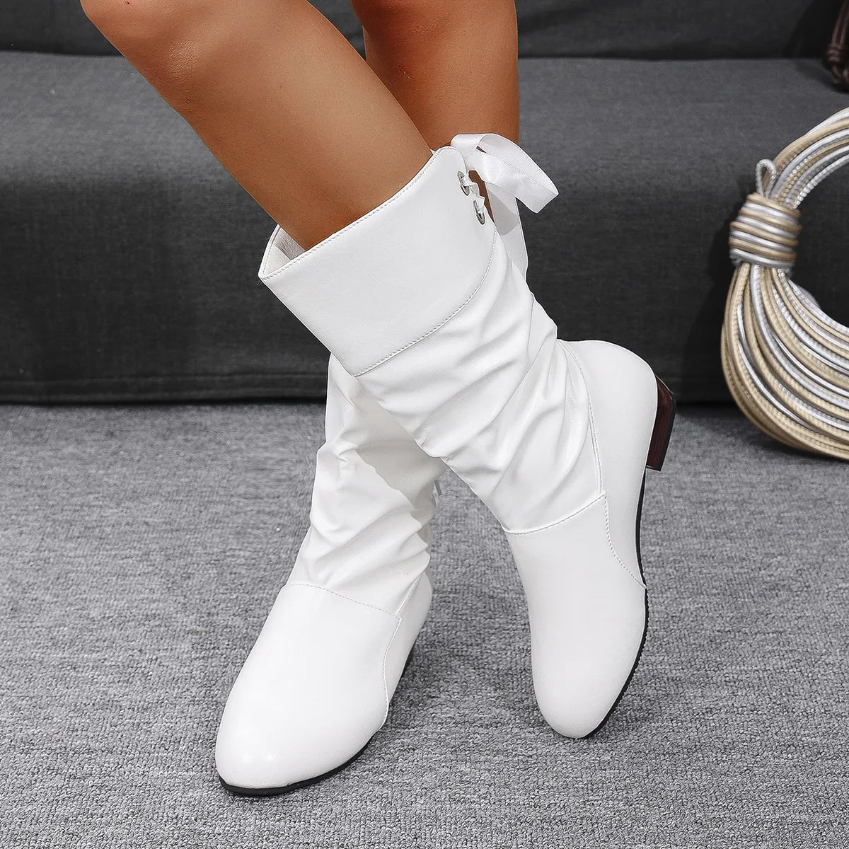 QLFashion2024 Autumn And Winter Extra Large Size Student Knight Boots Supply Low Heel Round Head Back Lace Warm Women 231