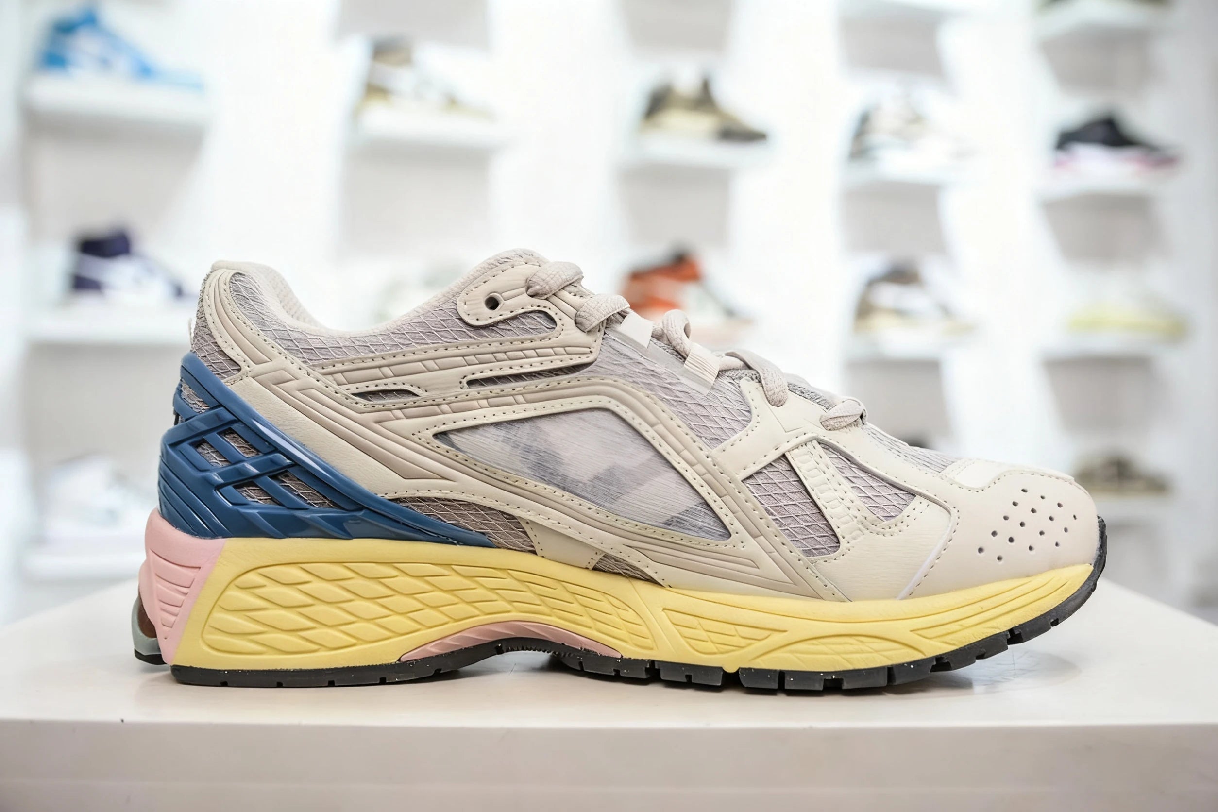 High Quality Designer's New  Casual Walking Shoes Fashionable and Luxurious 740 Men's Sports Running Shoes Zapatos Shoes