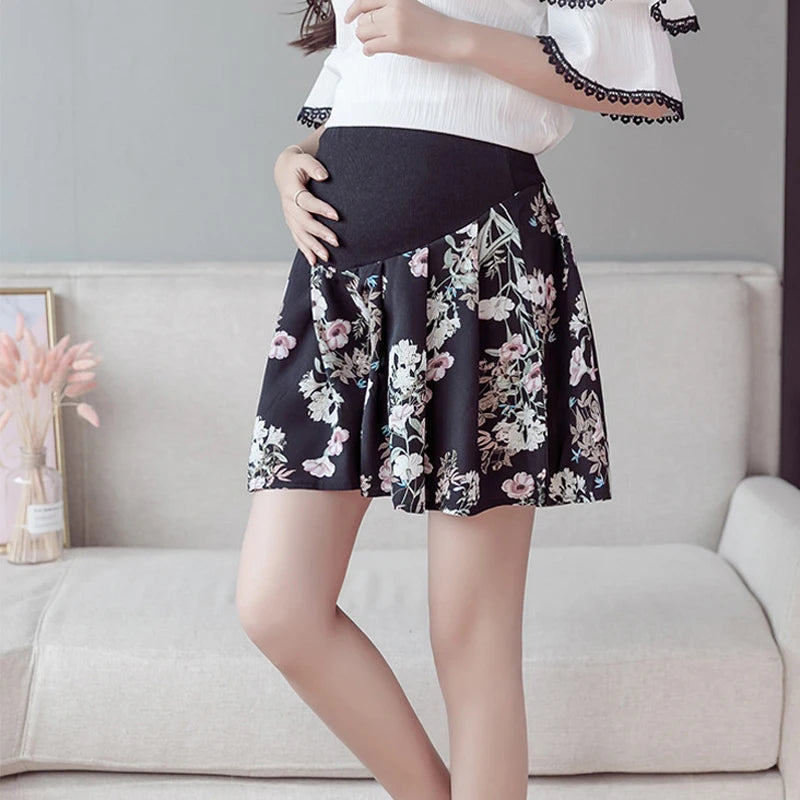 2024 Pregnant Women's Shorts Summer Wear Low-waisted Denim Shorts Summer Wear New Spring Loose Pants for Pregnant Women Clothes