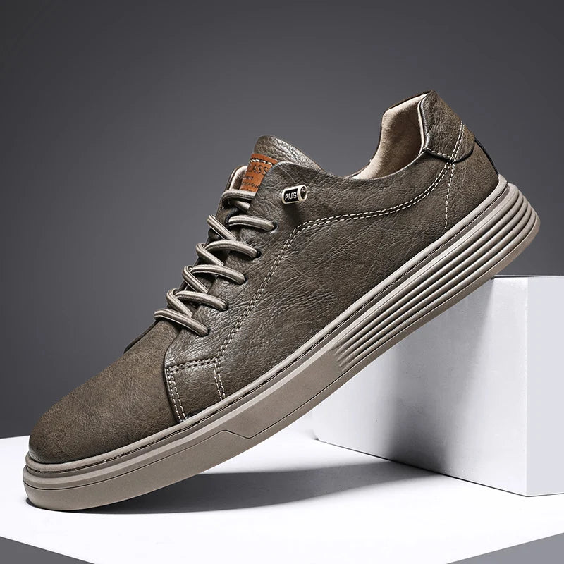 Men's Skateboarding Shoes Loafers Sneakers Skate Shoes Lace up Leather Low-top Slip on Flats Loafer Retro Handmade Light Weight