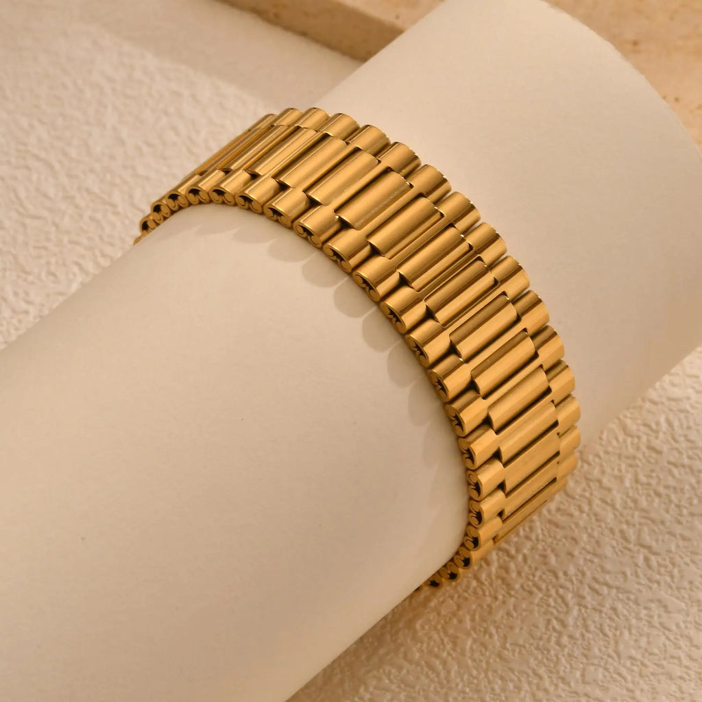 YF8123 Ins Trend Summer New Watch with Heavy Work Bracelet 18k Gold Plated Waterproof Stainless Steel Gift