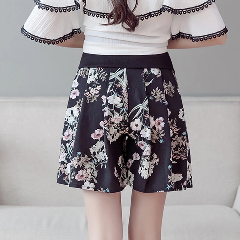 2024 Pregnant Women's Shorts Summer Wear Low-waisted Denim Shorts Summer Wear New Spring Loose Pants for Pregnant Women Clothes