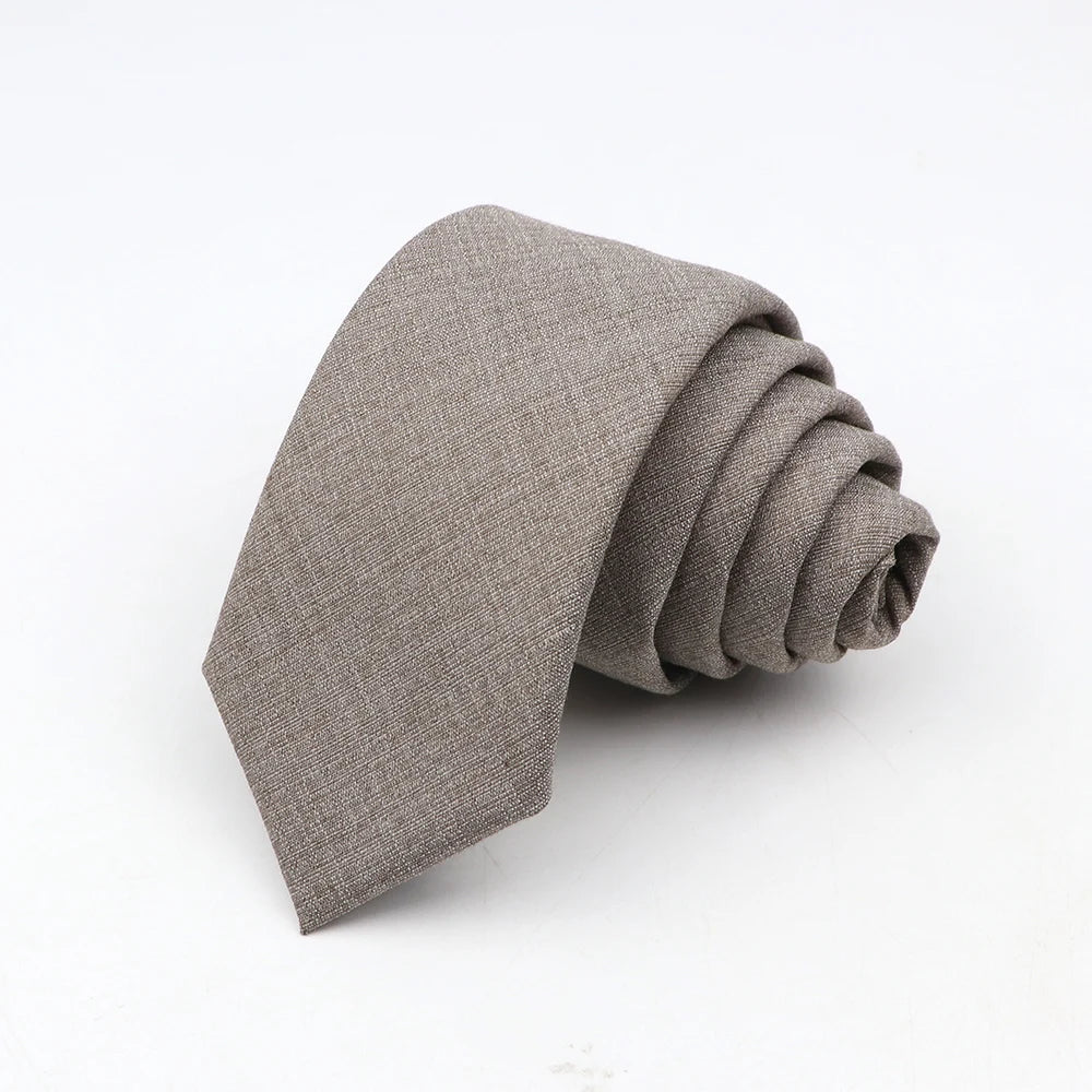 Fashion Neckties Classic Men's Slik Polyester Solid Color Tie For Business Party Wedding Suit Shirt Skinny Neck Ties Accessory - Free Item.