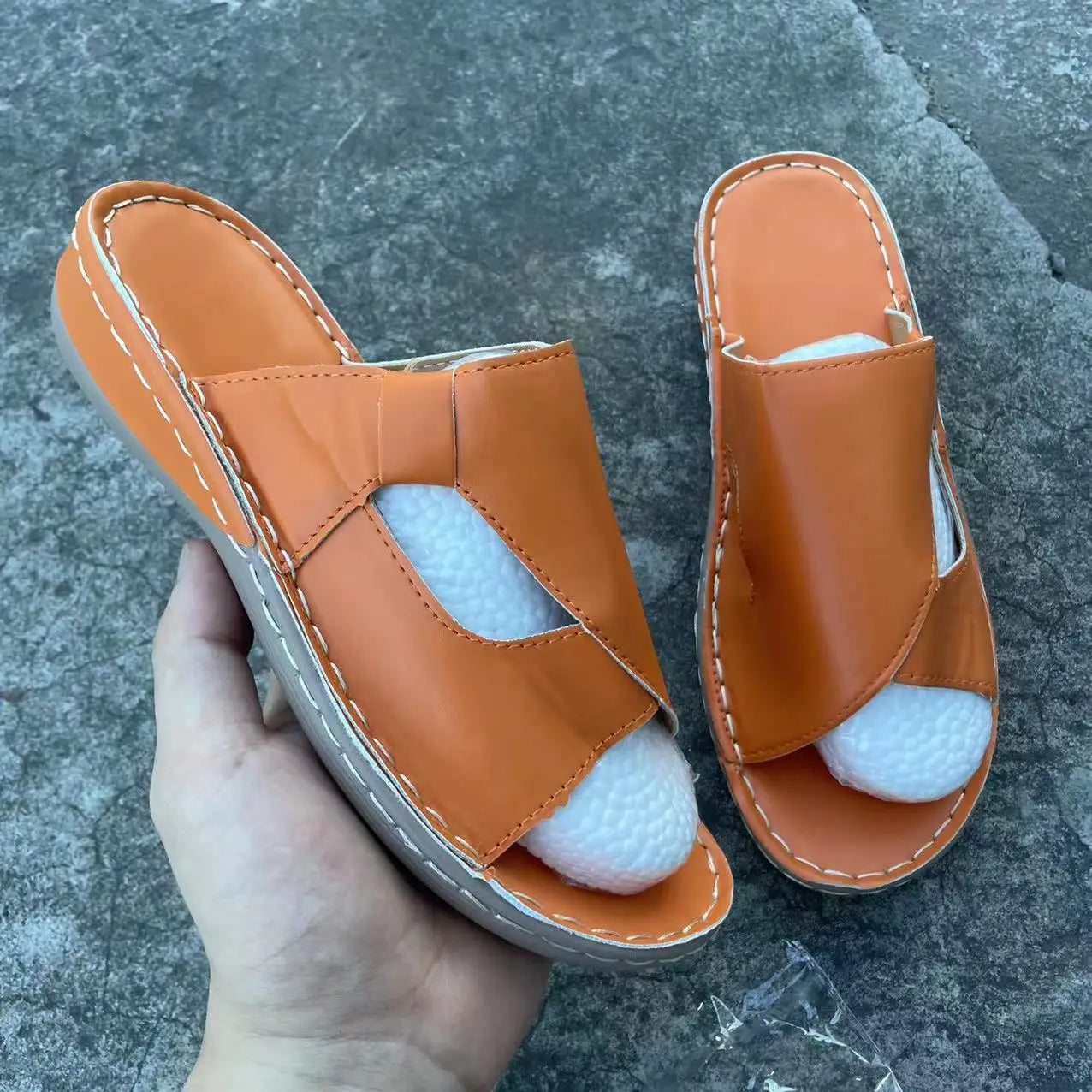 New States Large Size slippers for Women Home Indoor and Outdoor Thick Sole Breathable slippers Ladies Sandals Wholesale