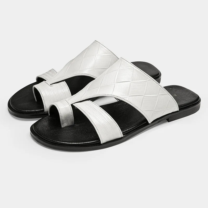 Summer New Style Slip-on  Beach Shoes Breathable Genuine Leather Sandals Top Quality Outside Casual slippers Fashion Men Shoes