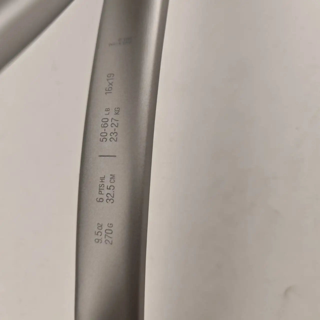 97v13 Professional Intermediate Graphite Tennis Racquet-Full Carbon Frame Eco-Friendly 270g Weight 4 1/4 Grip Tennis Racket