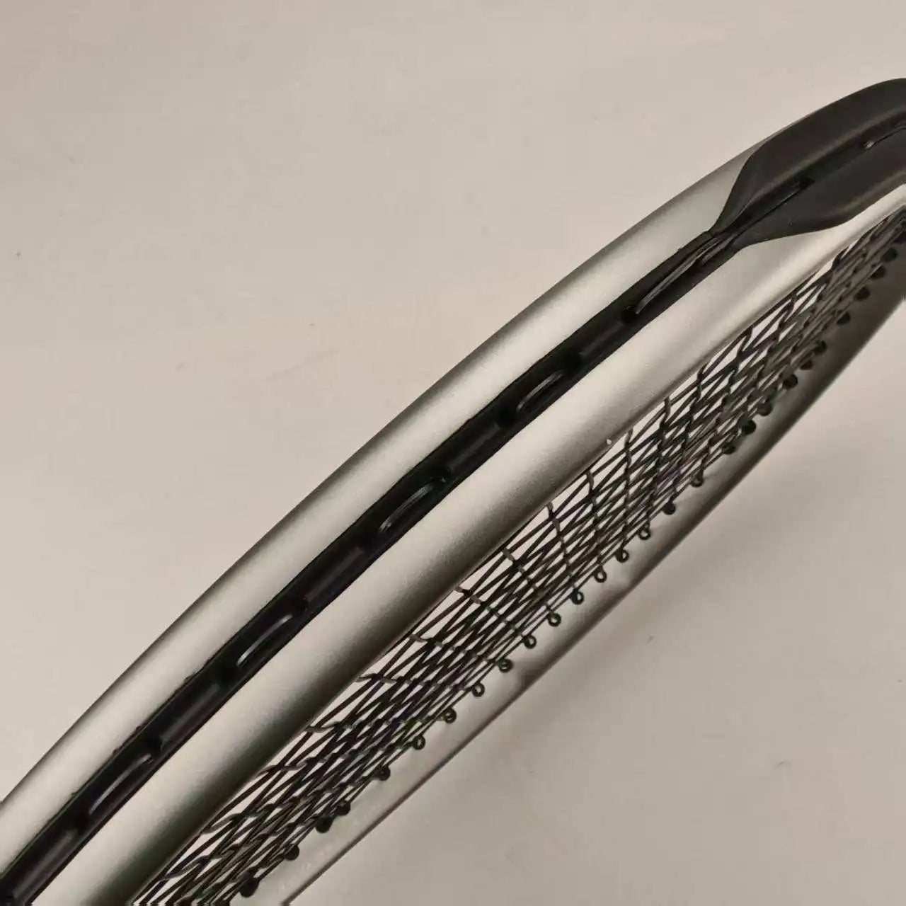 97v13 Professional Intermediate Graphite Tennis Racquet-Full Carbon Frame Eco-Friendly 270g Weight 4 1/4 Grip Tennis Racket