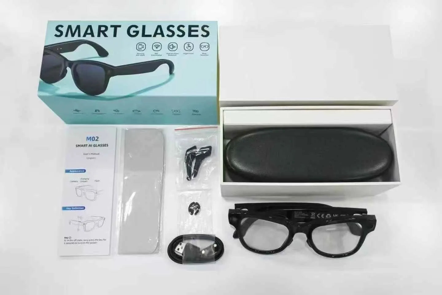 M02 Fashion Smart Glasses with Charging Case 8-Megapixel High-Definition Camera AI Translation Video & Photo Recording 32GB