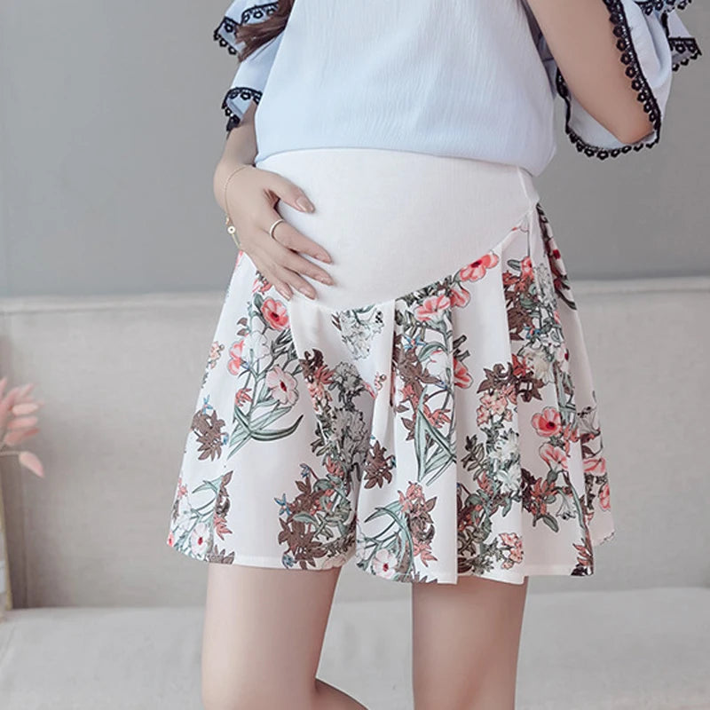 2024 Pregnant Women's Shorts Summer Wear Low-waisted Denim Shorts Summer Wear New Spring Loose Pants for Pregnant Women Clothes