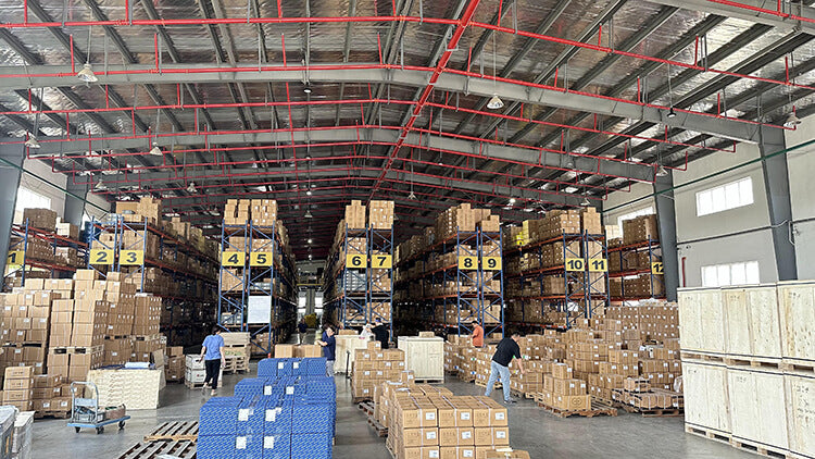 Factory Price 303.5CR Head 609-4285 6094285 Standard Size Engine Parts