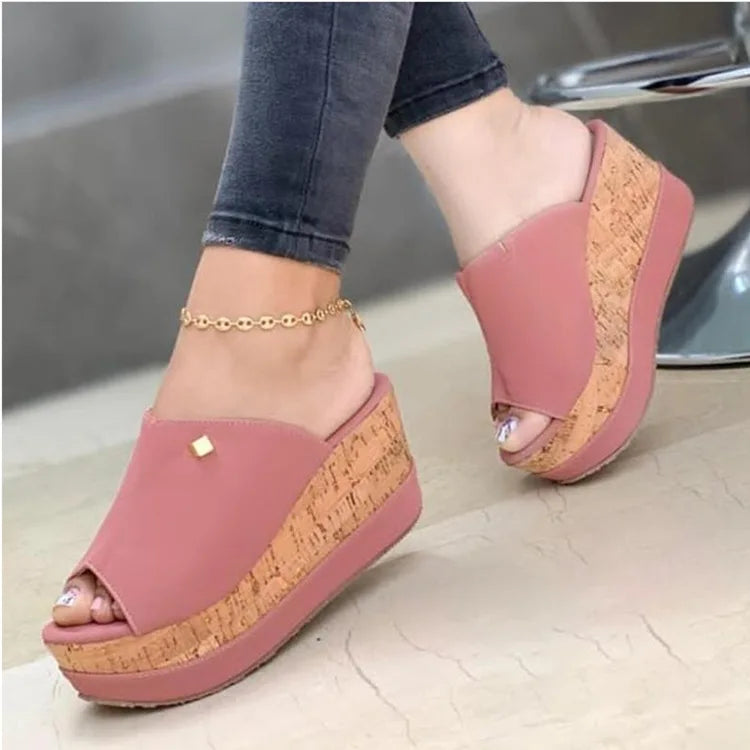 QLFashion Summer European and American Slope Heel Fish Mouth Slippers Womens Thick Bottom-word Waterproof 43 Plus Size Cool Wome