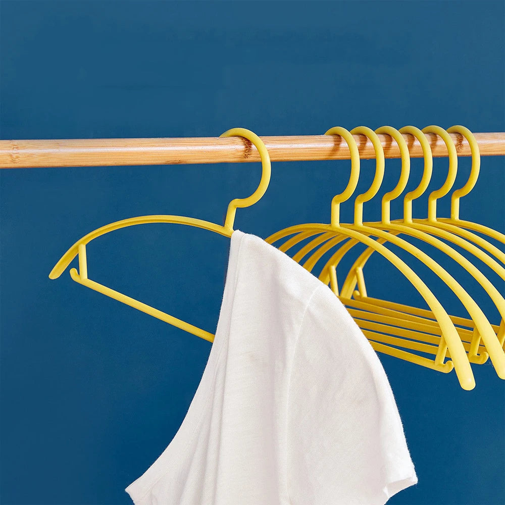 Clothes Hanger Household Hanger Arc Design Plastic Wide Shoulder Semi-circular Hanger Seamless Hanging Organizer Horse