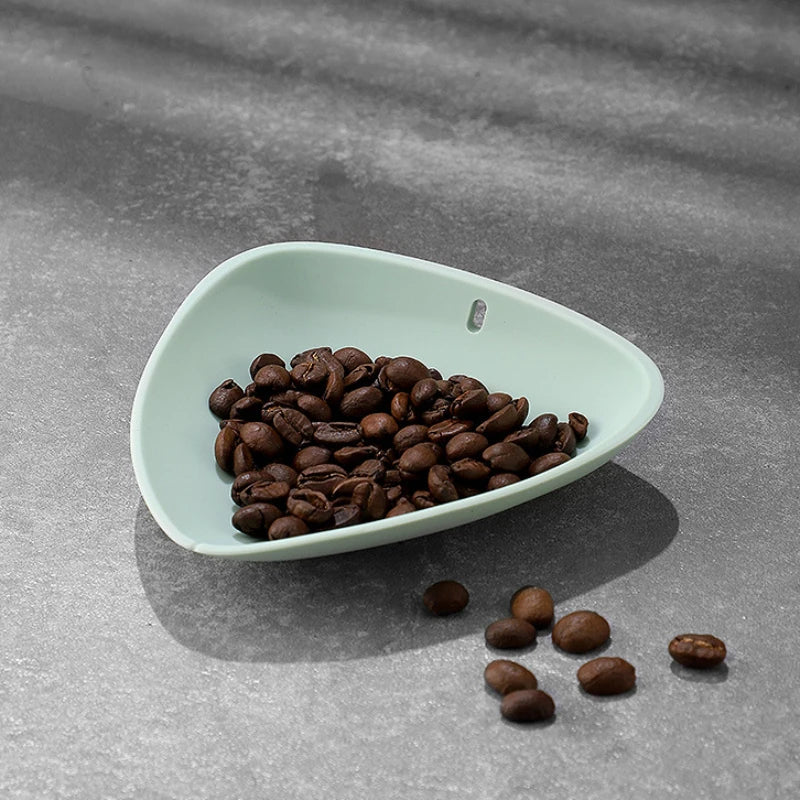 Coffee Beans Dosing Cup Coffee Bean Weighing Dish Coffee Distributor with Portable Humidification Spray Barista Accessories