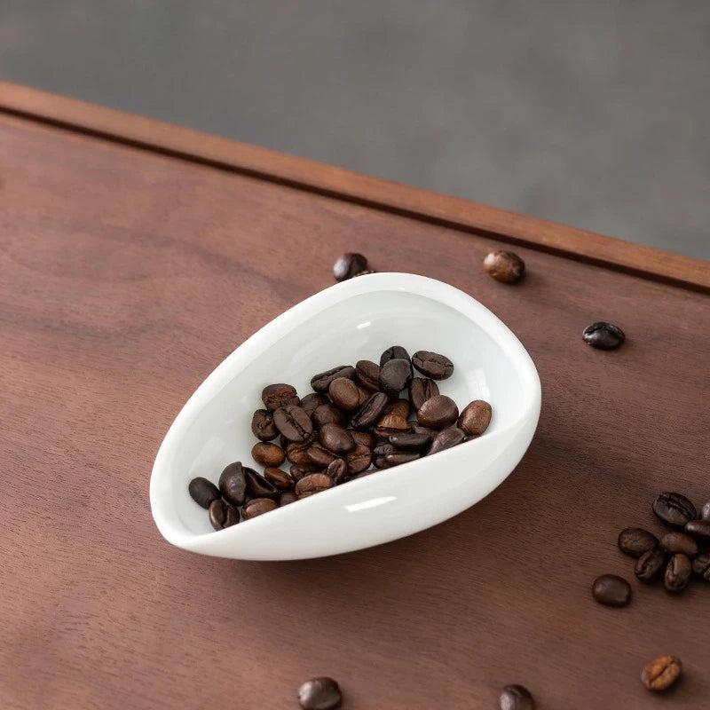 1PC Handmade Coffee Bean Dispenser Ceramic Coffee Bean Dosing Cup Suitable for Household,Coffee Bars, Office ,Tea Rooms