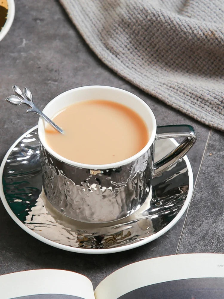 European luxury gold and silver embossed ceramic coffee cups and saucers Office milk scented tea golden coffee cups