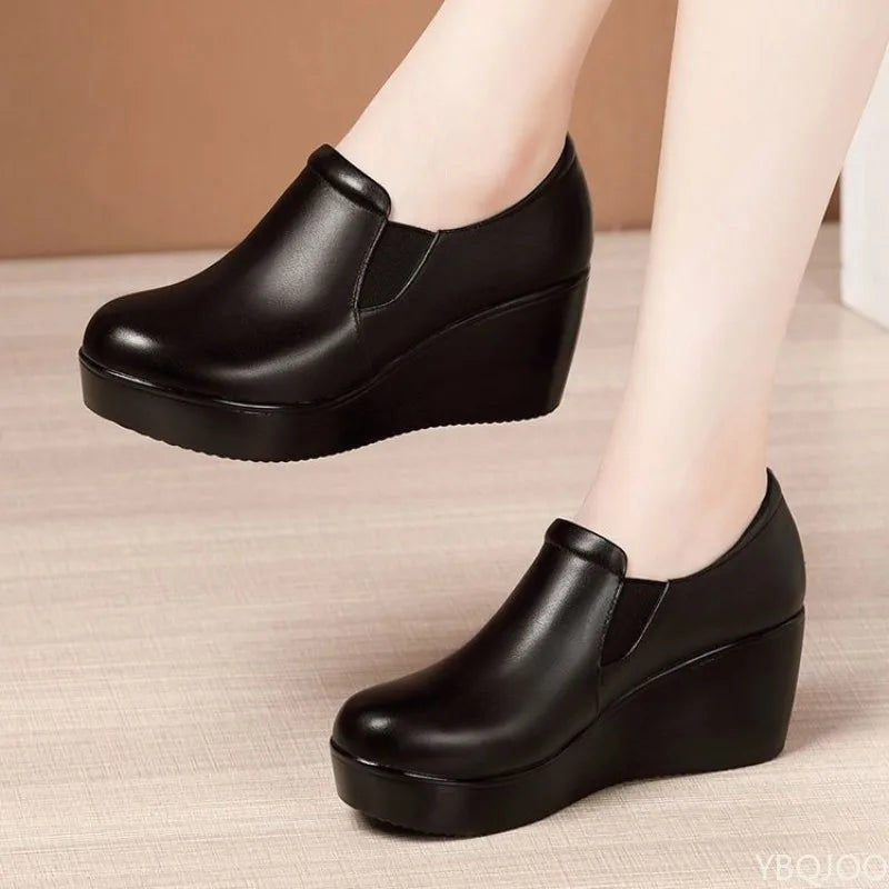 Four Season Anti Slip and Waterproof Platform Comfortable and Casual Women's Shoes Slope Heel Middle Heel Women's Single Shoes