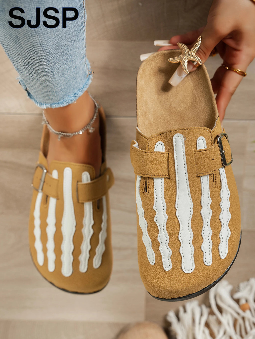 Women's New Half-Slip Halloween Trendy Skeleton Print Slip-On Sandals with Low-Top Buckle Strap Design, Suitable for Both Indoor and Outdoor Wear, Spring, Summer, and Autumn. Unique Street Style Minimalist Design Sandals, Per