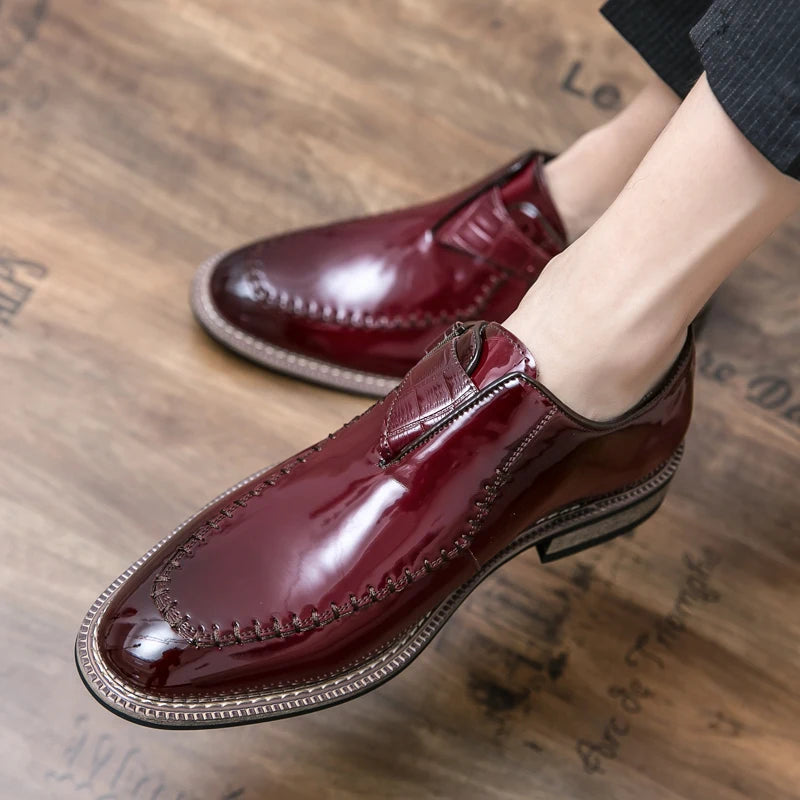 Red Men's Banquet Dress Shoes Luxurious Glossy PU Fashion Designer Leather Shoes Men's Commuting Wooden Heel Black Leather Shoes