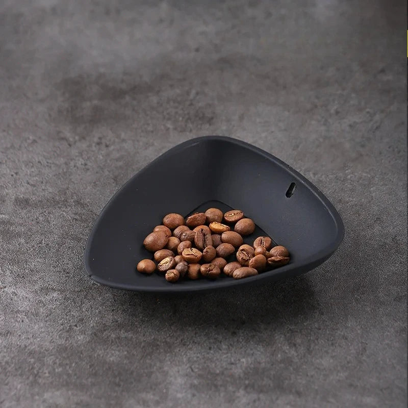 Coffee Beans Dosing Cup Coffee Bean Weighing Dish Coffee Distributor with Portable Humidification Spray Barista Accessories