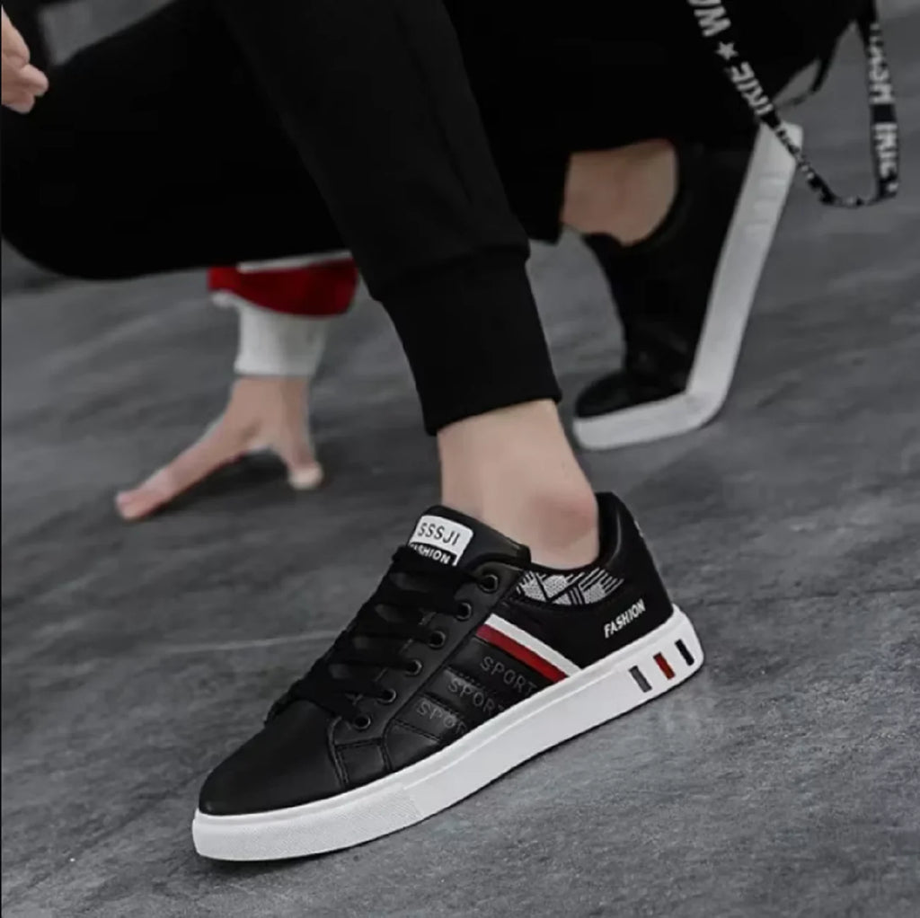 Men's flat shoes new style; Cool men's sports shoes; Men's spring and autumn outdoor sports shoes; Fashion sports shoes