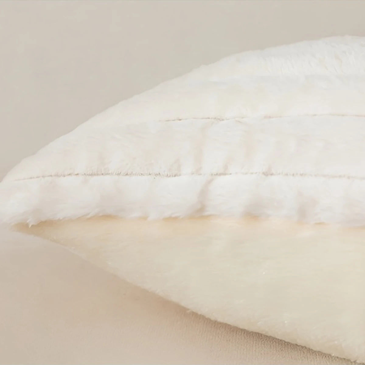 pack of 2 of artificial plush pillowcases, luxurious soft striped decorative pillowcases, suitable for sofa interiors