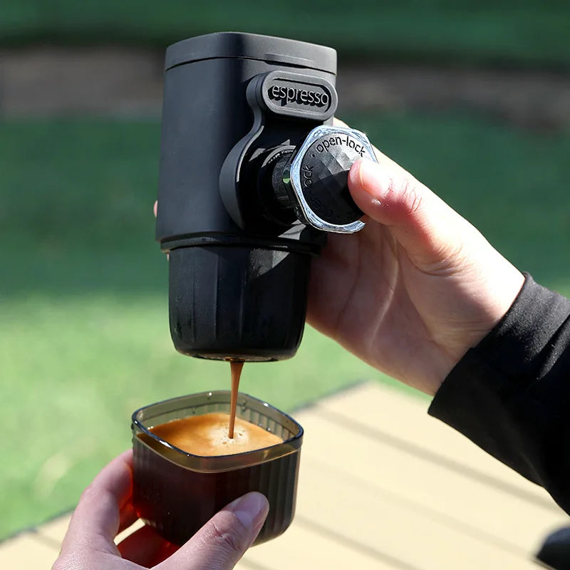 Portable hand pressed coffee machine coffee powder processing household travel outdoor small espresso machine