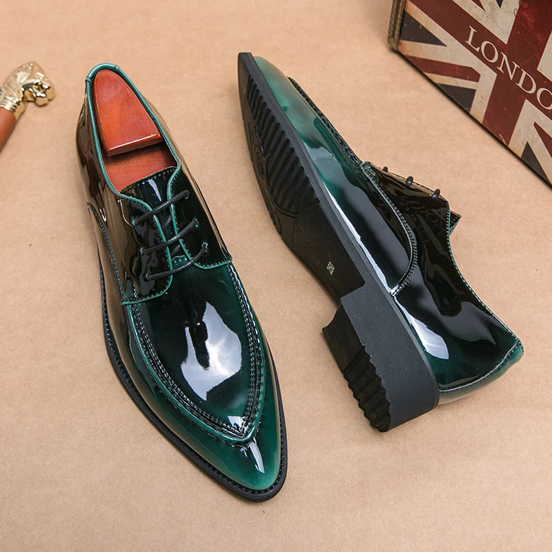 Hot Selling Luxury Banquet Dress Shoes Europe America Men's Pointed Business Shoes Glossy Black Men's Work Leisure Shoes