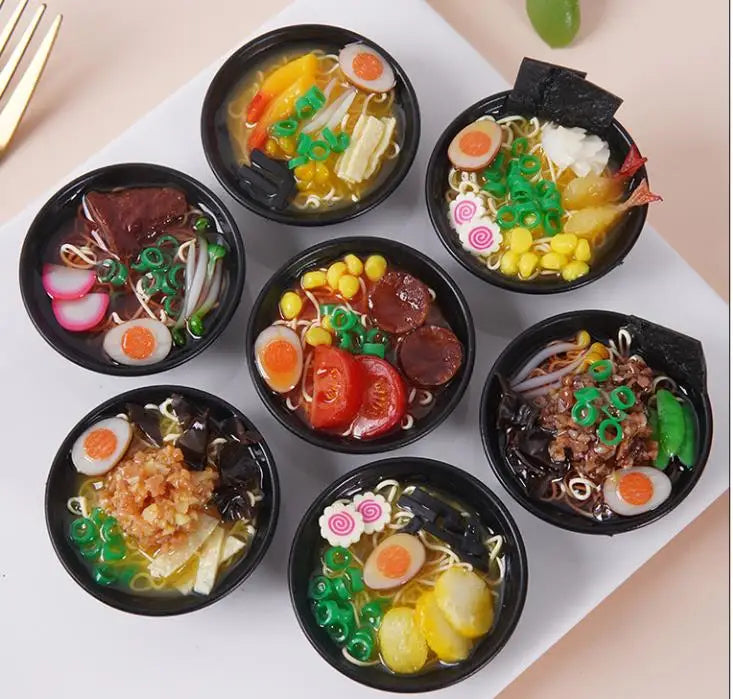 2PCS 1:6 Scale Dollhouse Miniature food Japanese Seafood Noodles Pretend Kitchen food for Blyth,1/6 Doll Accessories - Free Item.