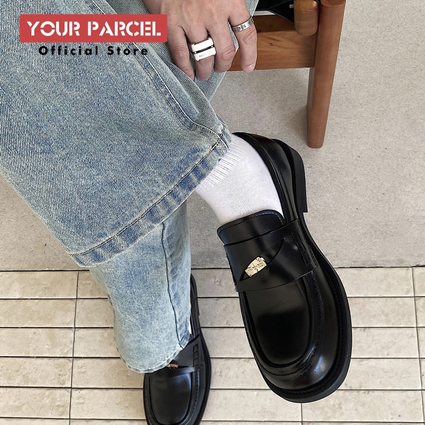 Slip in formal leather shoes for men's autumn new style retro metal coin design Loafer comfortable black British dress shoes
