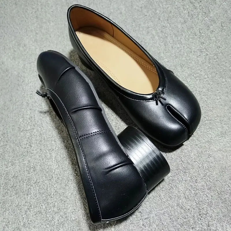 Split Toe Women Ballet Flats Fashion Tabi Shoes Casual Slip-on Loafers Ladies Pleated  Leather Espadrilles Zapatillas Mujer