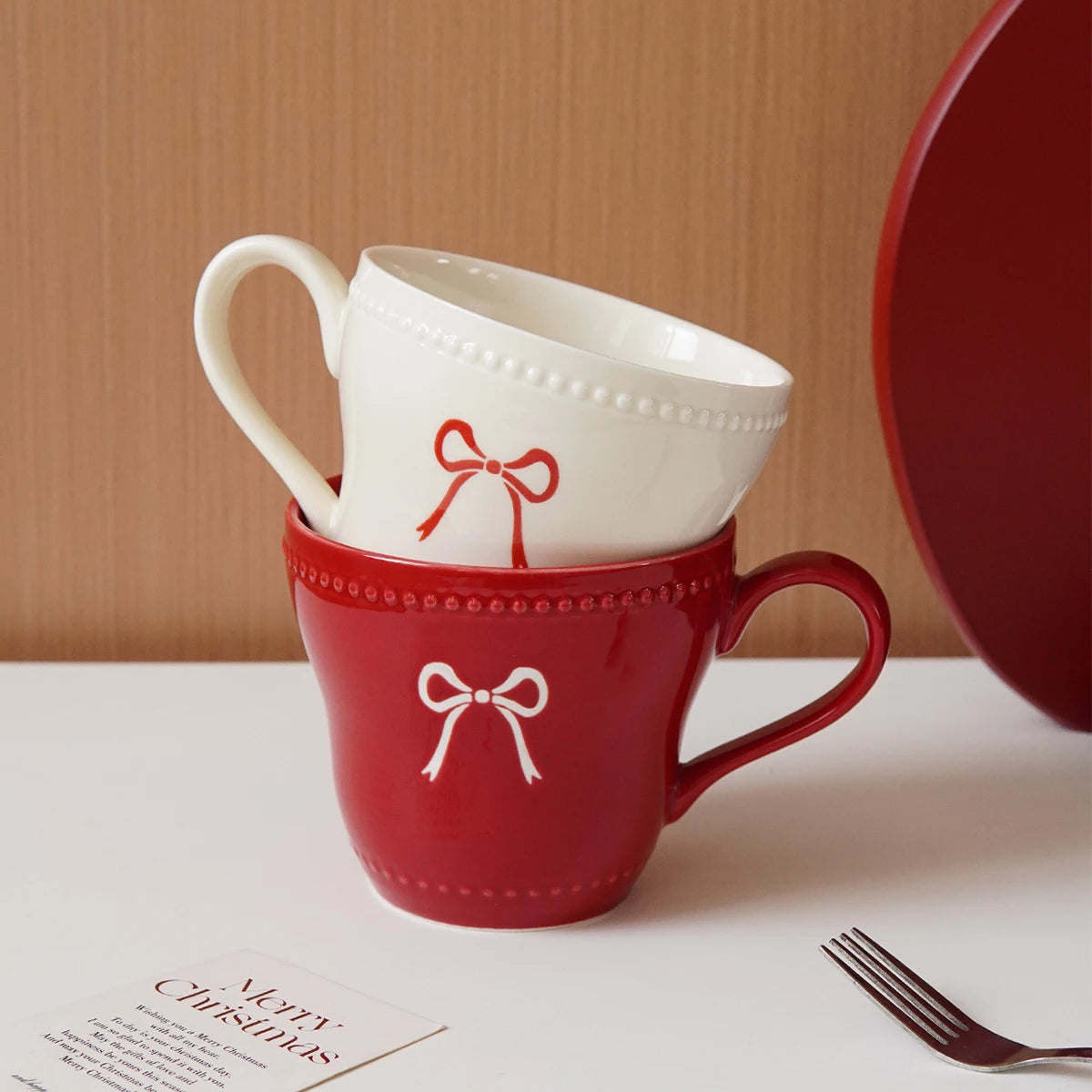 1Pc Ceramic Mug with Bowknot Design, Pearl Dot Lace Design, Exquisite and Simple Bowknot Mug Coffee Cup, Suitable for Home Decoration, Daily Breakfast Drinking Cup, Afternoon Tea Coffee Cup, Restaurant Cafe Latte Art Cup, Gif
