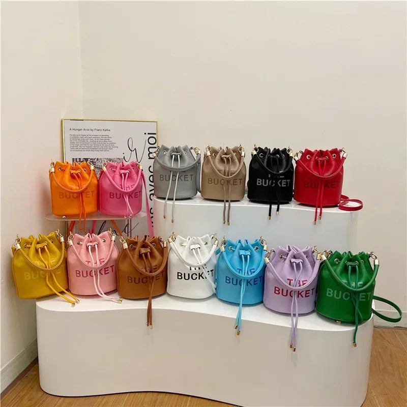 Ladies Handbags Fashion PU Leather Messenger Bags Adjustable Strap Portable Casual Simple Exquisite for Weekend Vacation