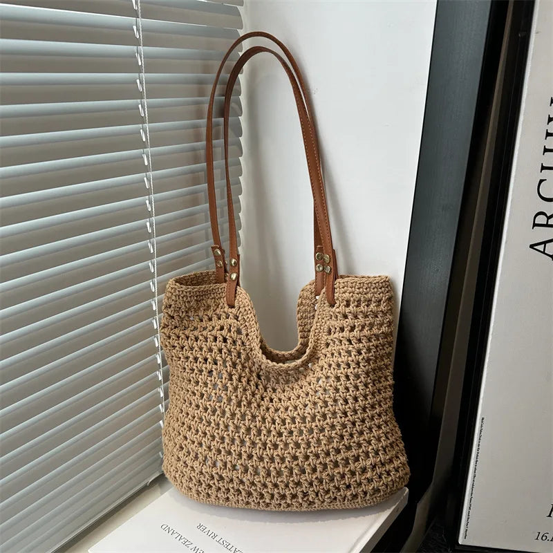 Hand Woven Shoulder Bag 2025 New Large Capacity Commuting Straw Woven Women Tote Bag Leisure Beach Vacation Straw Woven Bag
