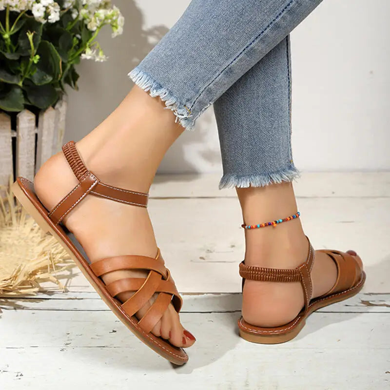 Vintage Brown Ankle Strap Gladiator Sandals Women Summer 2026 Brand Design Cross Strap Flat Feel Sandals Woman's Beach Shoes
