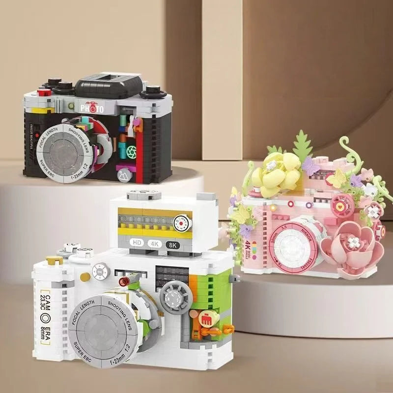 Retro camera building block toy, highly realistic and cool, fun to assemble, relaxing for life, gift collectible (with box)