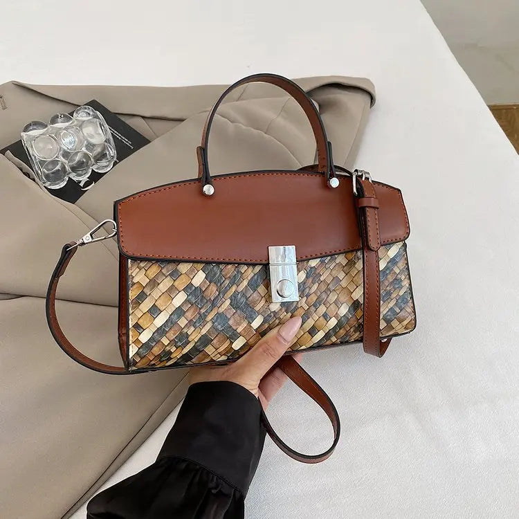 Ladies Hand Bags Made Of Fine Leather Featuring Classic Paris Style And Casual Vintage Chic Look