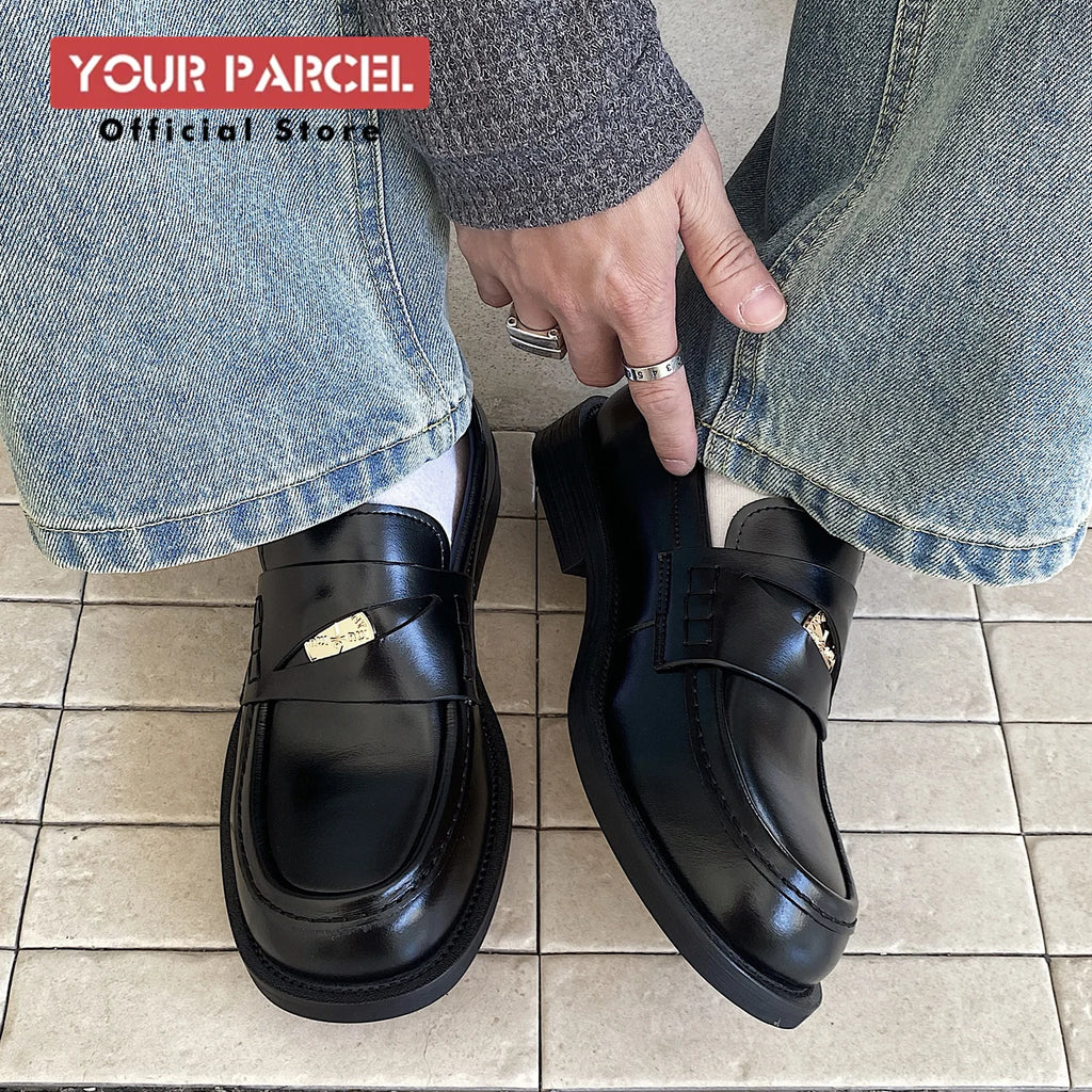 Slip in formal leather shoes for men's autumn new style retro metal coin design Loafer comfortable black British dress shoes