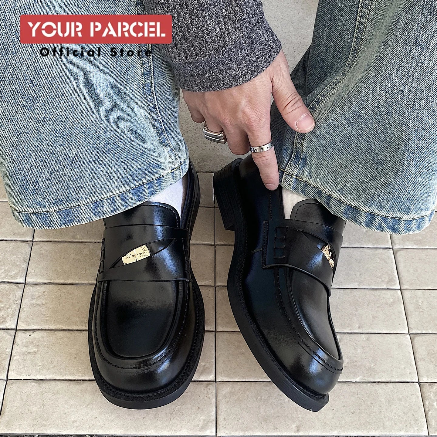 Slip in formal leather shoes for men's autumn new style retro metal coin design Loafer comfortable black British dress shoes