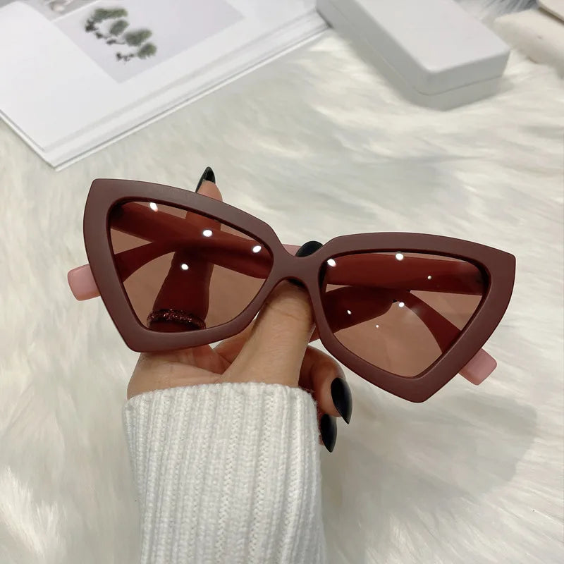Fashion Vintage Cat Eye Sunglasses for Women New Brand Women's Sun Glasses Summer Outdoor Sunshade Oculos De Sol UV400 Eyewear - Free Item.