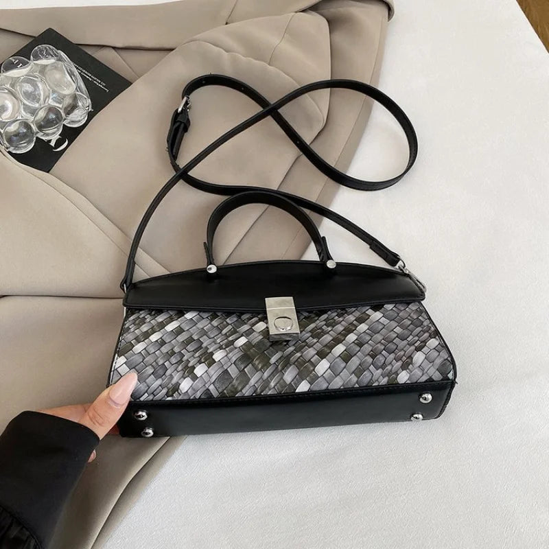 Ladies Hand Bags Made Of Fine Leather Featuring Classic Paris Style And Casual Vintage Chic Look
