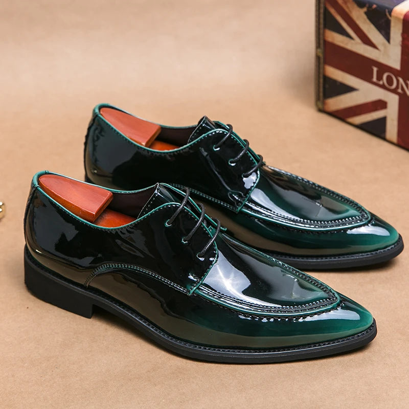 Hot Selling Luxury Banquet Dress Shoes Europe America Men's Pointed Business Shoes Glossy Black Men's Work Leisure Shoes