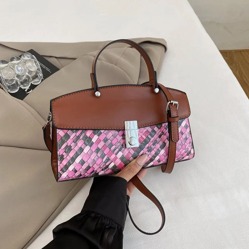 Ladies Hand Bags Made Of Fine Leather Featuring Classic Paris Style And Casual Vintage Chic Look