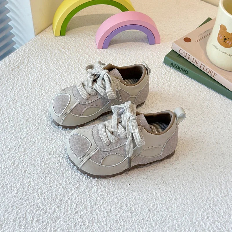Kids Sports Shoes Toes Capped Anti-kicked Boys Girls Casual Shoes Non-slip Soft 2025 New Children Running Shoes Comfort Insole