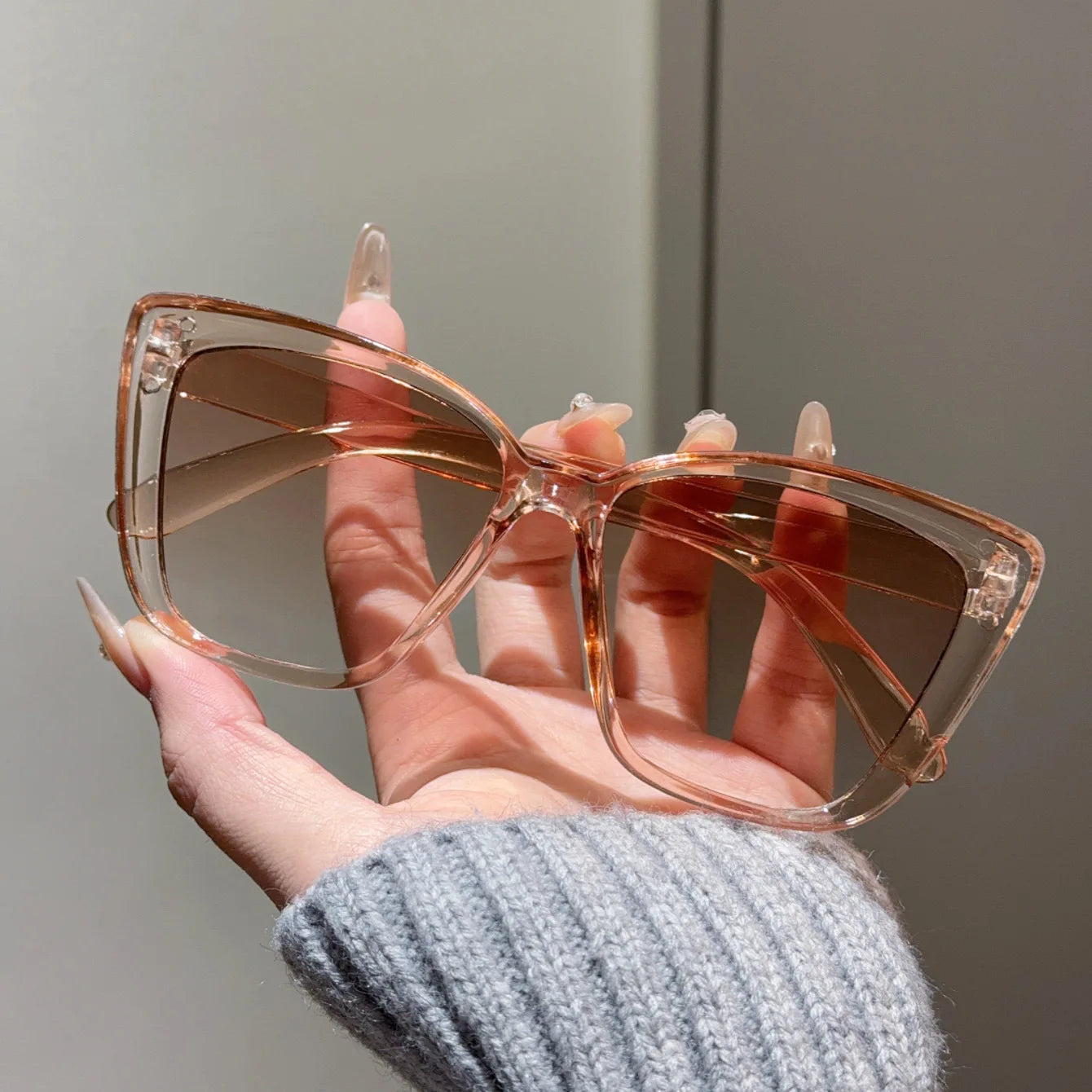 Women Trendy Cat Eye Sunglasses For Men Retro Large Square Frame Sun Glasses UV400 Protection Goggle Eyewear Shades Eyeglasses