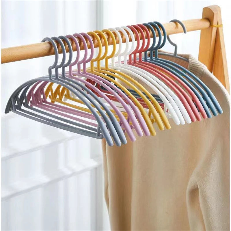 Clothes Hanger Household Hanger Arc Design Plastic Wide Shoulder Semi-circular Hanger Seamless Hanging Organizer Horse