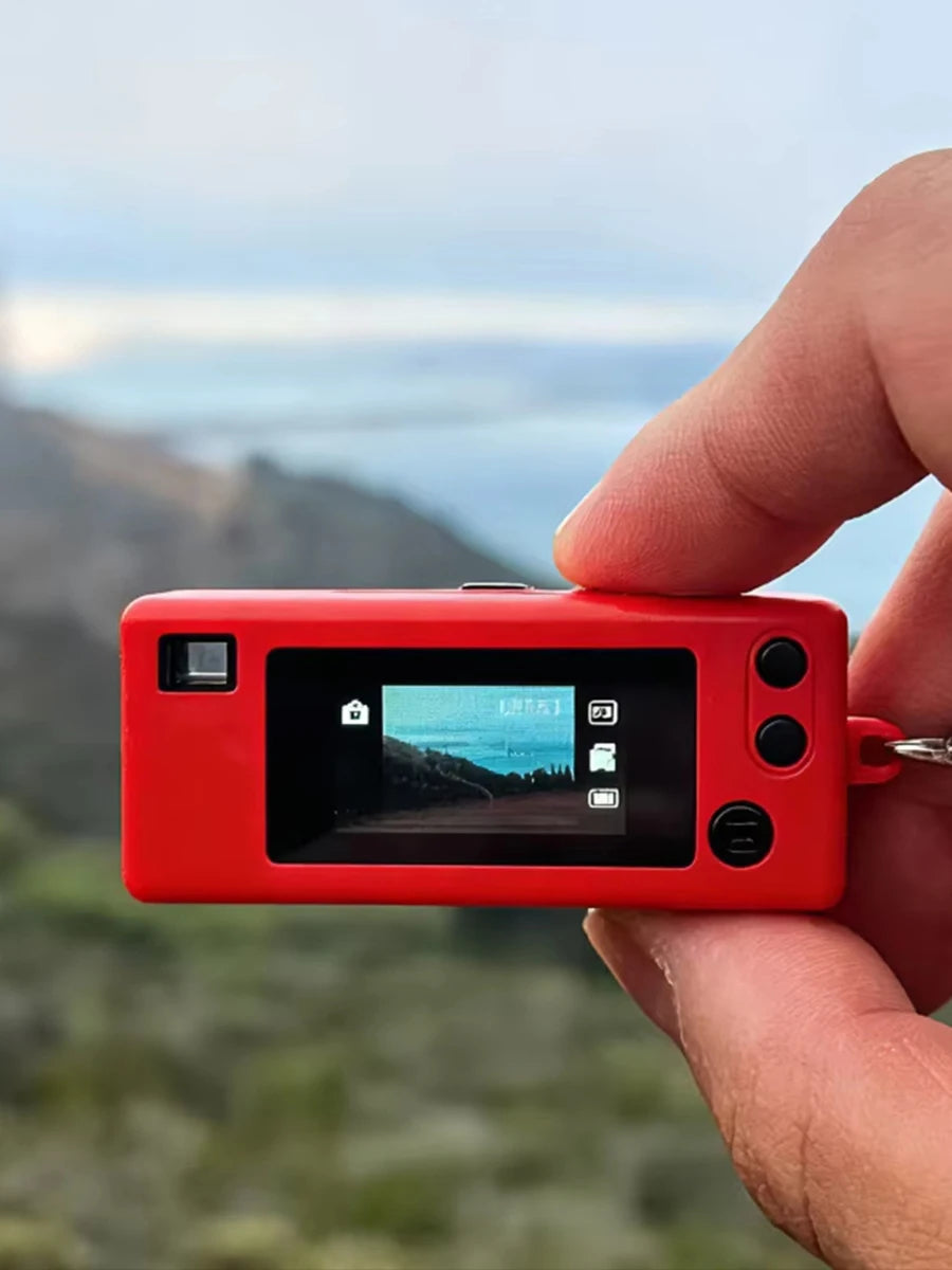 Retro Mini Keychain Camera 1080P HD Recorder Thumb Camera Built-in Flash 70.2° Wide Angle Lens CCD Camera with TFT LCD Screen