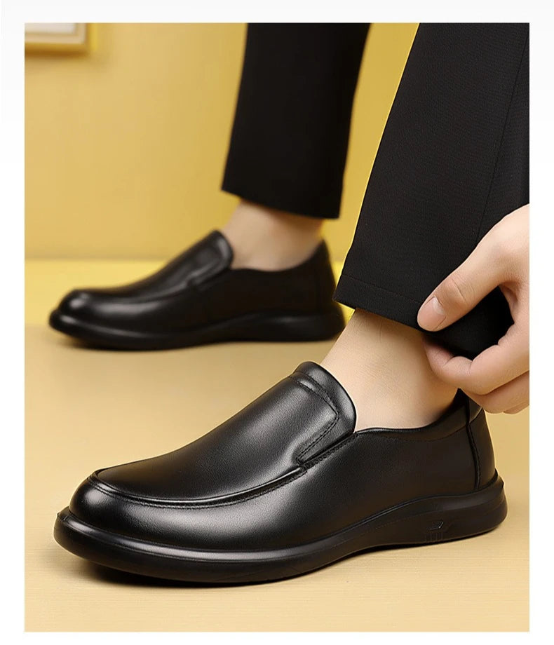 New Designer Solid Color Dress Shoes for Men Spring Autumn Fashion Leather Shoes Man Soft Sole Business Casual Shoe Male