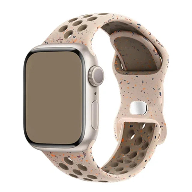 Silicone Strap For Apple Watch Band 45mm 44mm 40mm 49mm 41mm 38mm 42mm Sport bracelet iWatch Ultra 2 Series 9 8 7 6 se for nike
