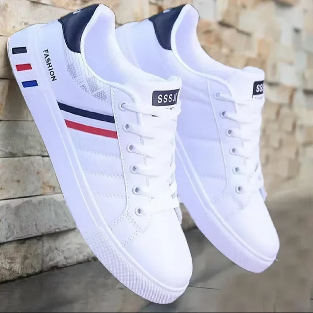 Men's flat shoes new style; Cool men's sports shoes; Men's spring and autumn outdoor sports shoes; Fashion sports shoes