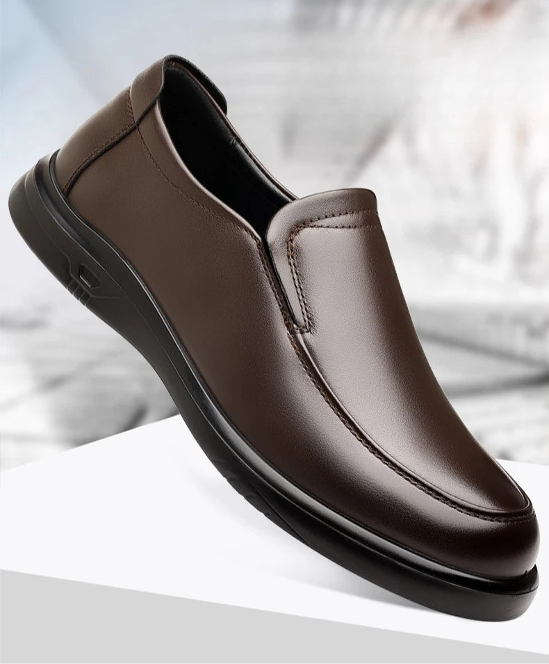 New Designer Solid Color Dress Shoes for Men Spring Autumn Fashion Leather Shoes Man Soft Sole Business Casual Shoe Male